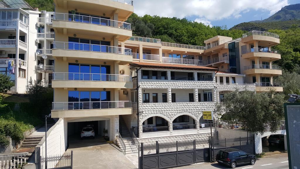 Apartments Rino Lux Sveti Stefan Exterior photo