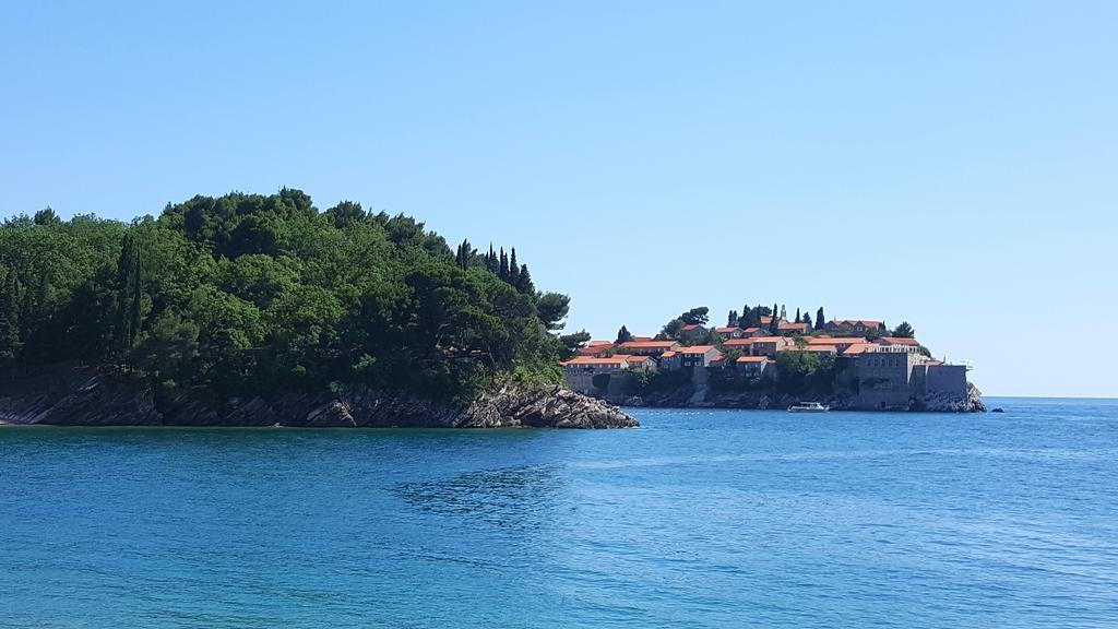 Apartments Rino Lux Sveti Stefan Exterior photo